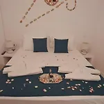 Σπίτι διακοπών Atlantida Spacious Flat Φηρά
