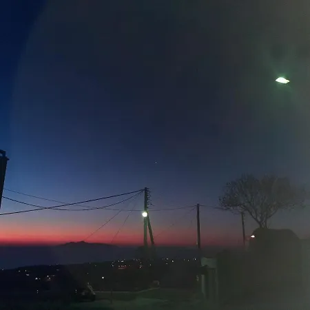 Atlantida Spacious Flat Semesterbostad Fira (Santorini)