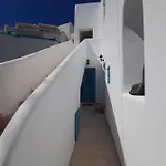 بيت للعطل Atlantida Spacious Flat ثيرا