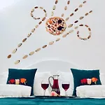 Σπίτι διακοπών Atlantida Spacious Flat Φηρά