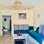 Atlantida Spacious Flat Φηρά