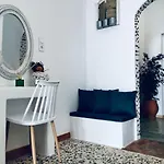 Σπίτι διακοπών Atlantida Spacious Flat Φηρά