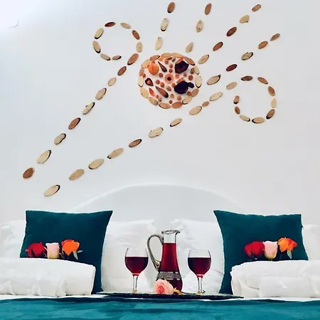Semesterbostad Atlantida Spacious Flat Fira (Santorini)