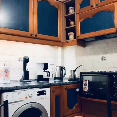 Atlantida Spacious Flat * סנטוריני