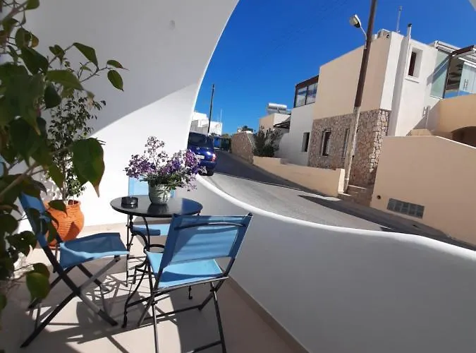 Atlantida Spacious Flat Holiday home Fira (Santorini)