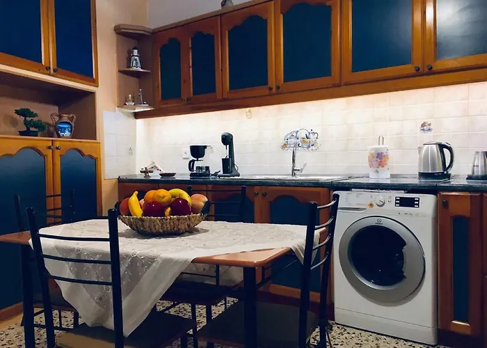 Atlantida Spacious Flat Fira (Santorini)